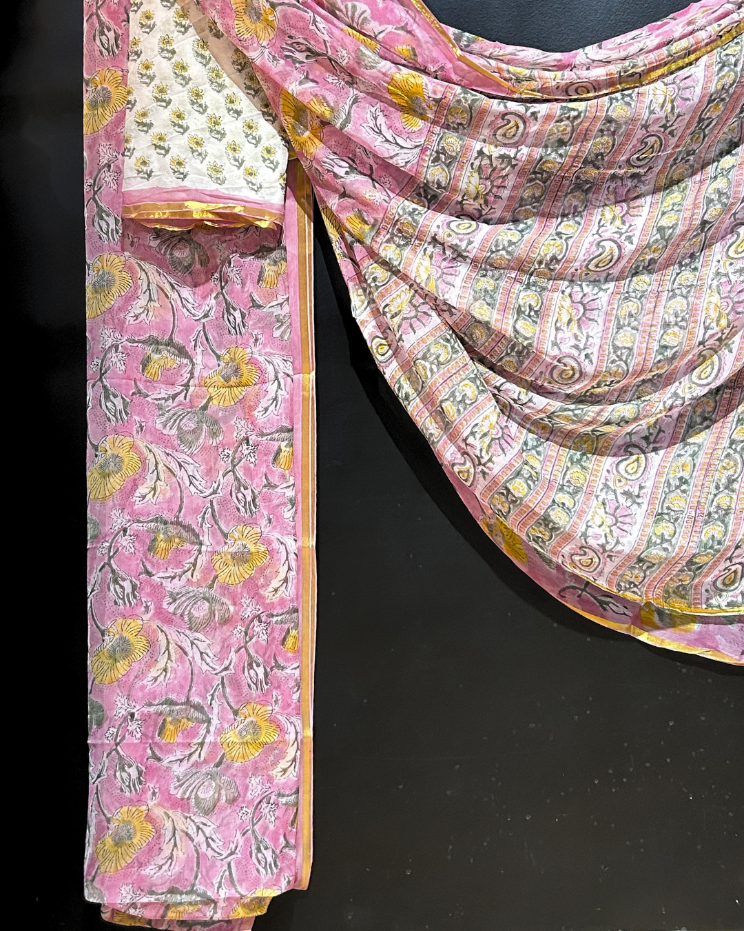 Pink Chiffon Saree