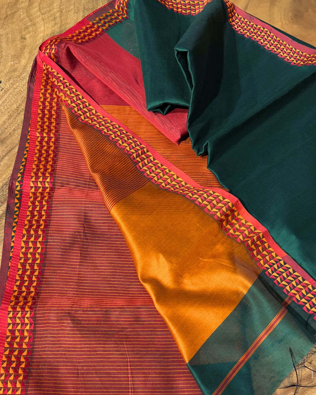 Bottle Green Maheshwari Cotton Silk Saree